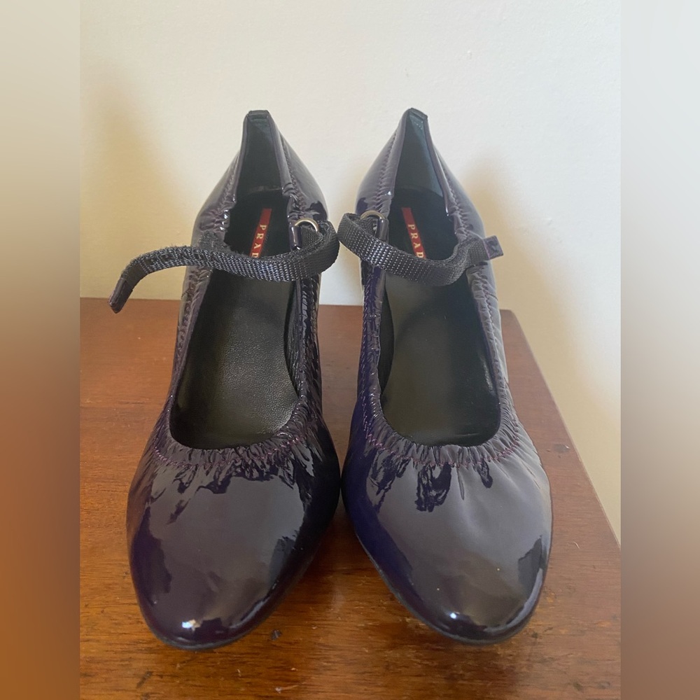 Prada Patent Leather Purple Mary Jane Heels / 39